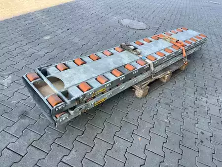 *** muut välineet *** 2016  Stabau Rollenschienen Gabelschuhe mit Rollen / 4 to 2016 (8)