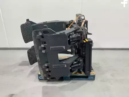 Pinces à balles 2022  kaup 4T458-2 (3)