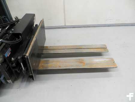 Čelisti na balíky 2002 E-L-M HPH4 12 0 (1)