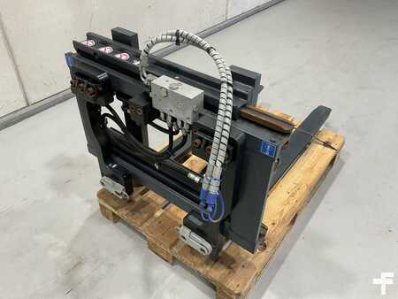 Čelisti na balíky 2013 Meyer GAFFELKLÆMME (2)