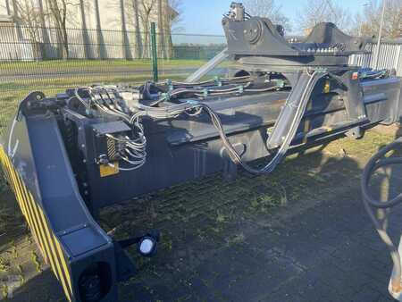 ***outros ***  2020  SMV Elme 817-20204 Spreader (4)