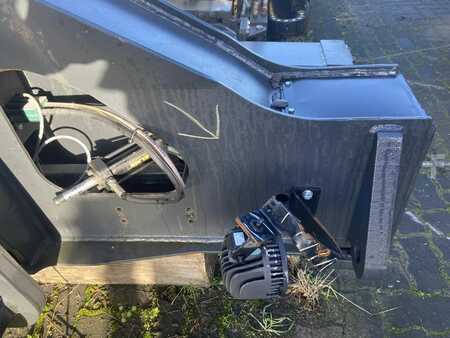 ***outros ***  2020  SMV Elme 817-20204 Spreader (8)