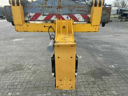 Seith Pipehandling Reachstacker 15036 