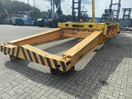 *** other devices ***  Kalmar 20 and 40 `Topspreader (3)