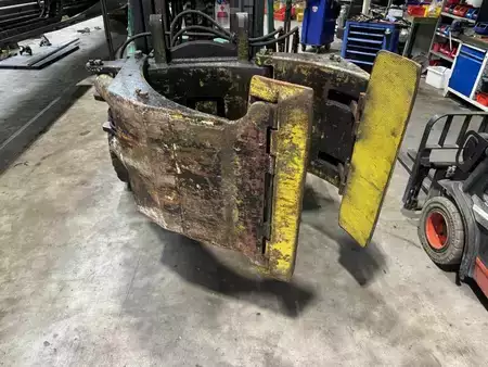 Chwytak do rol papieru 360°, obrotowy  [div] Paper Roll clamp (3)