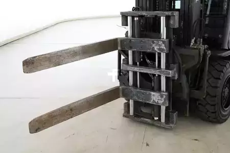 Posicionadores dos garfos com rotação 360º 2021  Durwen DZV 30 F (5)