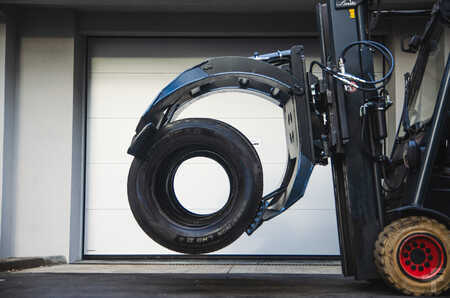 Grampos para pneus com rotação 360º 2022  Stabau S18-RK 10-360 (1)