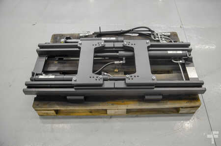 Fork adjustment equipment with sideshift  Stabau S11-ZVP25-S (2)