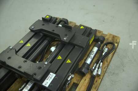 Fork adjustment equipment with sideshift - Stabau S11-ZVKG18-S (4)