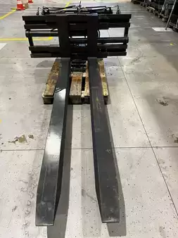 Вилочний захват 2019  Kaup 4.5T411 (2)