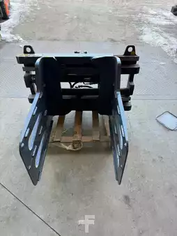 Bale tongs with side shift 2017  Kaup 2T413 (2)