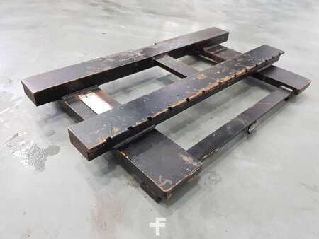 *** Otros *** 2000  [div] CARRIAGE ADAPTER PLATE (1)