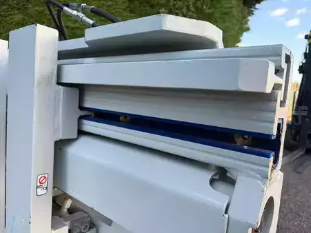 Chwytak widłami obrotowymi 2018  Cascade 70-CFR-222 (4)