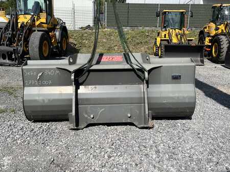 Accesorios 2021  [div] Sennebogen Schaufel 340 (1)