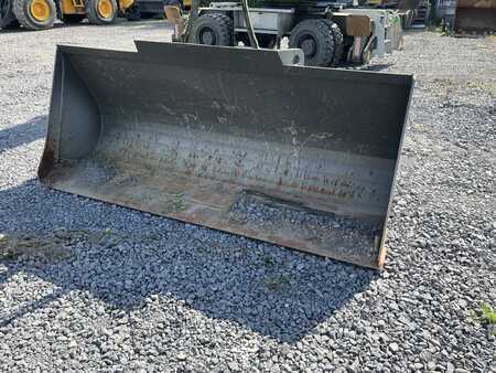 Accesorios 2021  [div] Sennebogen Schaufel 340 (4)