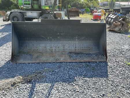 Accesorios 2021  [div] Sennebogen Schaufel 340 (5)