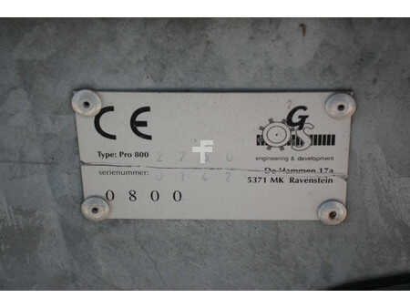 Zamiatarka - GS Pro 800 275U (15)