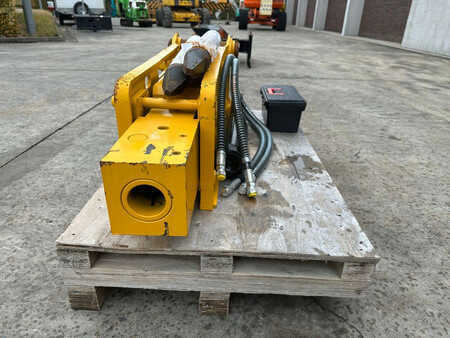 *** Overige *** 2025  BLK 680 (5)