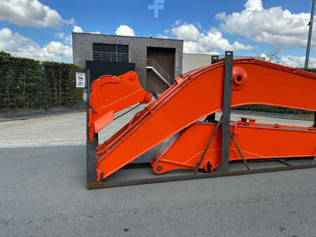 *** Overige *** 2025  Hitachi ZX200 (5)