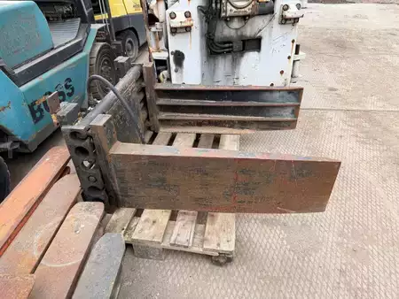 Čelisti na balíky - Forklift Attachment FEM 2A (3)