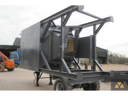 *** Otros *** 2015  Delta Mobile surge hopper (3)