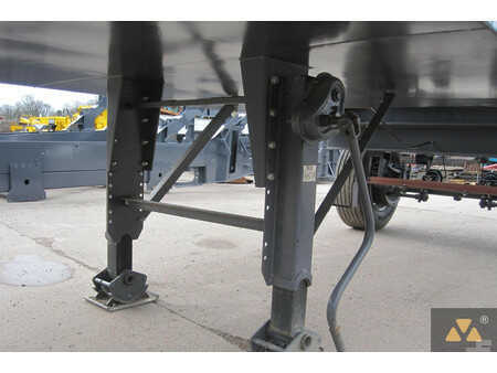 *** Otros *** 2015  Delta Mobile surge hopper (7)