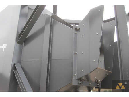 *** Otros *** 2015  Delta Mobile surge hopper (9)