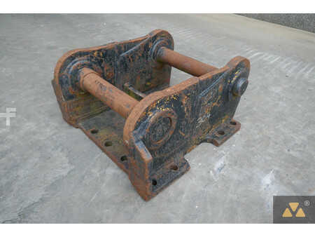 *** Otros *** - [div] Adapter plate (1)