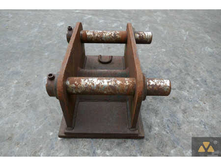 *** muut välineet *** - R and M Adapter plate (8)