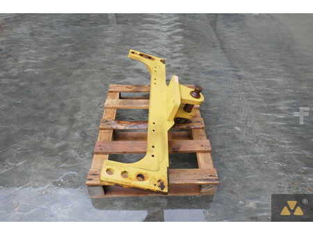*** Overige *** - Caterpillar 140M Drawbar (2)