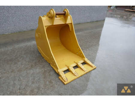 *** other devices ***  Caterpillar 320 Bucket (1)