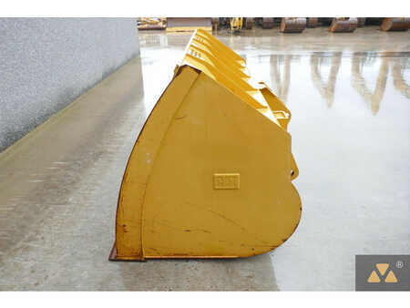 *** other devices ***  Caterpillar 930 Bucket (10)