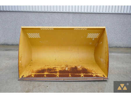 *** other devices ***  Caterpillar 930 Bucket (3)