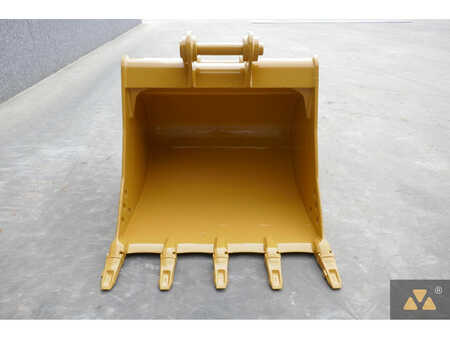 *** other devices ***  Caterpillar 320 Bucket (8)