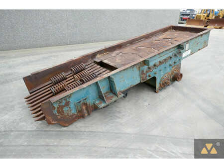 *** Ostatní *** 1999  KUE-KEN Feeder (1)