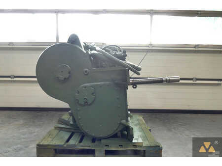 *** Overige ***  Caterpillar 57 Winch (2)