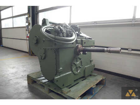 *** other devices ***  Caterpillar 57 Winch (6)