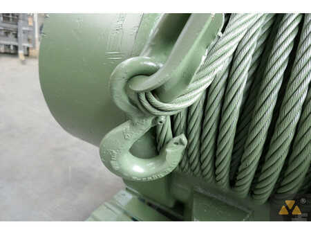 *** Egyéb ***  Caterpillar 57 Winch (8)