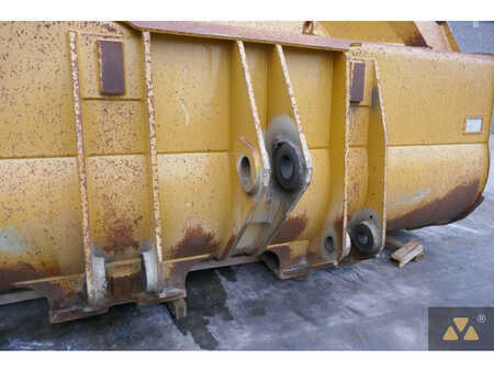 Caterpillar 966 Bucket