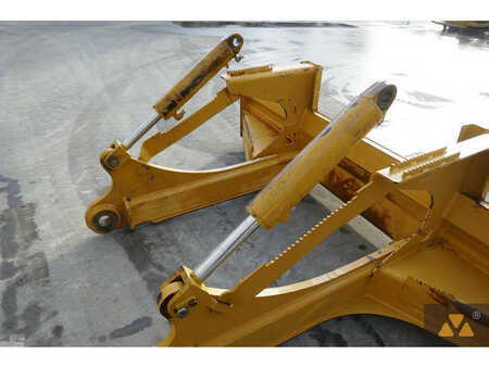 Caterpillar Skidder blade