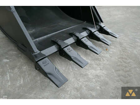 *** other devices *** 2025  GEITH Bucket Cat 336 (7)