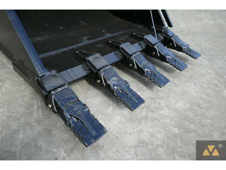 *** other devices *** 2025  GEITH Bucket Cat 336 (7)