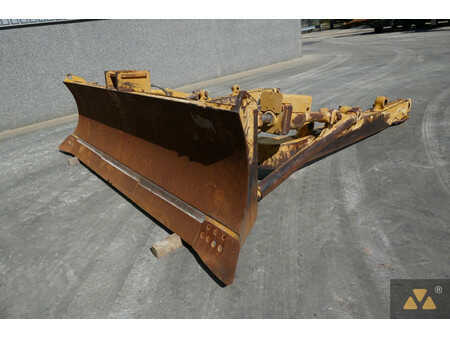 *** Overige *** - Caterpillar D8T Blade (1)