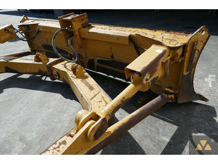 *** Overige *** - Caterpillar D8T Blade (12)