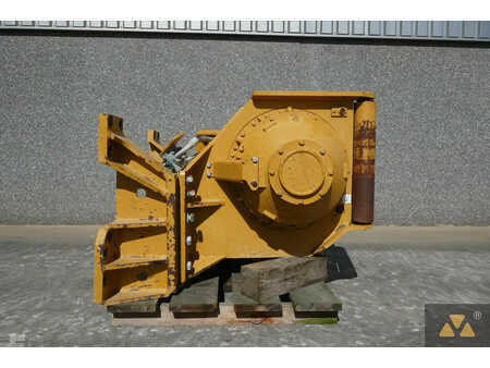 *** Ostatní *** - PACCAR PA140-316V (4)