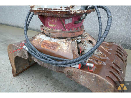 *** Egyéb *** 2011  Demarec DRG-22-DN (13)