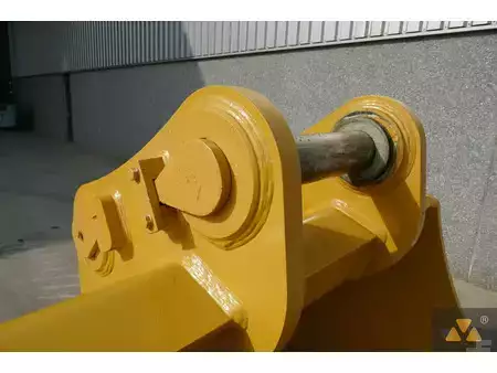 *** Ellers *** - GEITH Bucket Cat 352 (9)