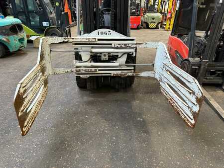 Bale clamp 2009  Cascade 28GBCR21 (3)