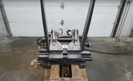 Two-way fork clamps,  rotating 2010  Cascade 44 G TMR (5)
