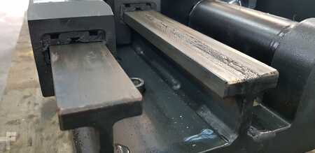 Fork adjustment equipment with sideshift 2019  Kaup 3T 410 Z (4)